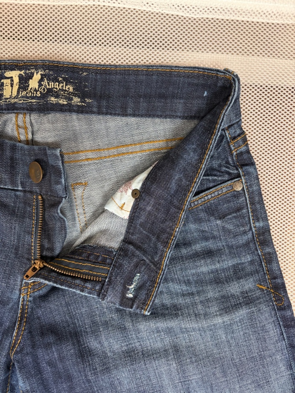 !iT Jeans Los Angeles Vintage Y2K Bermuda Shorts Dark Wash Denim Sz 30 Low Rise - Picture 7 of 16